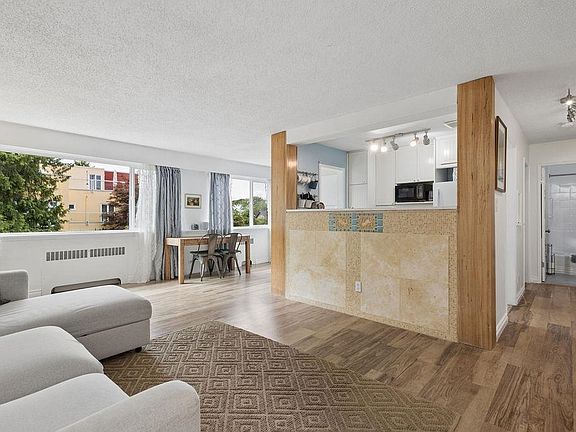 2nd image of 2494 Cornwall Ave #207
