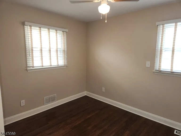112 Brentwood Rd — Photo 12