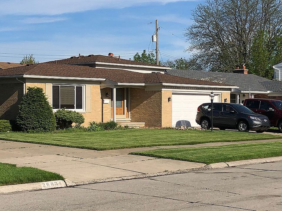 1st image of 26820 Kingswood Dr