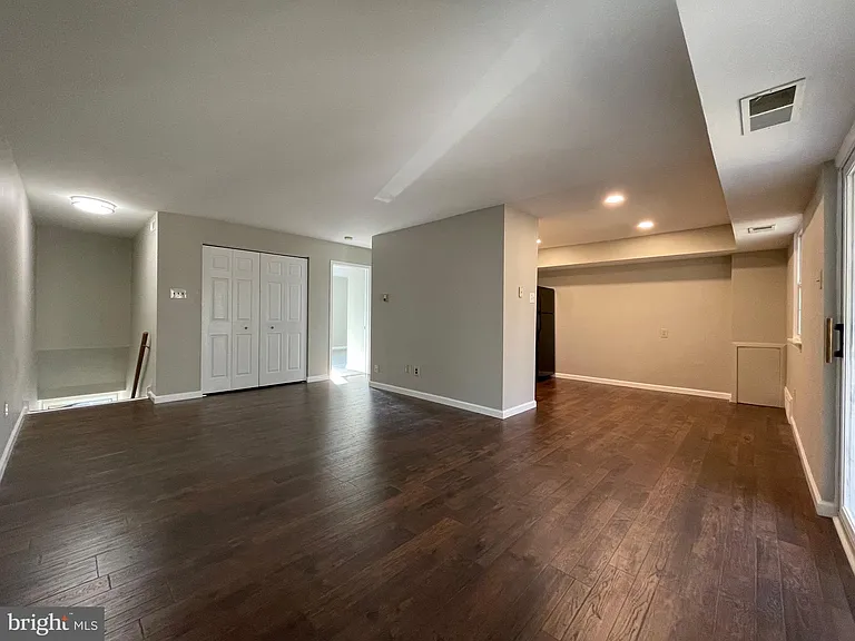 21 Shannon Dr — Photo 6