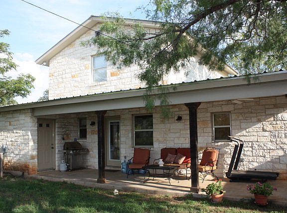 2nd image of 3024 E State Highway 29