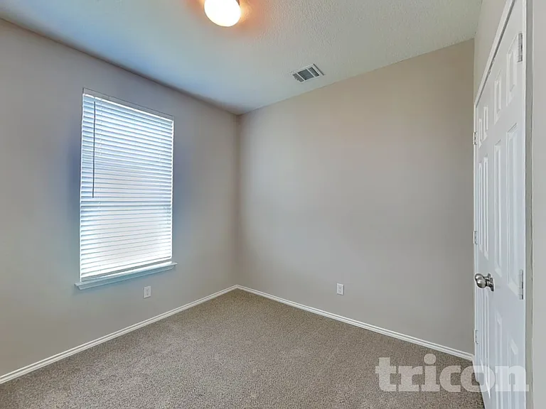 10355 Dunlap — Photo 12