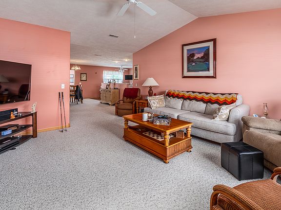 2nd image of 502 Hancock Ct