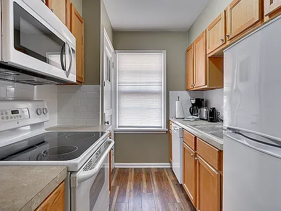 4611 Wakeley St #1 — Photo 3
