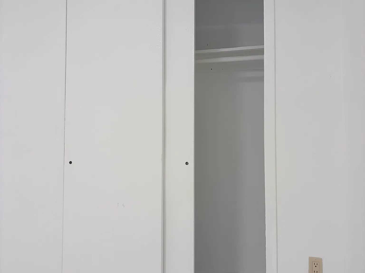 1 bed, 700 sqft, $2,200 — Photo 2