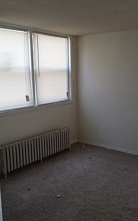 3rd image of 601 N Garnsey Ave