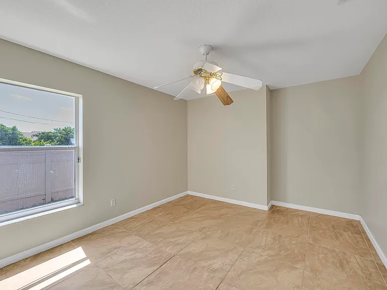 5075 NW Egret Ave — Photo 28