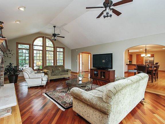 2nd image of 13240 Hidden Valley Dr