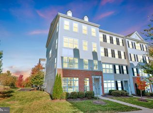 16892 Porters Inn Dr, Dumfries, VA 22026