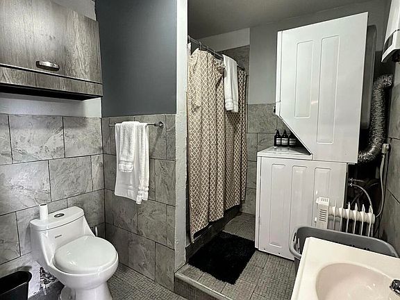 4th image of 3012 Altura Ave Unit B