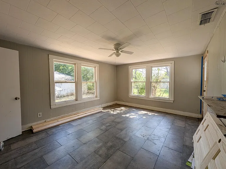 1706 McGregor Ave — Photo 15