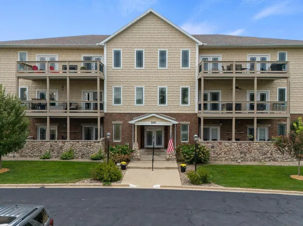 114 Eagle Rdg Unit 114, Washington, IL 61571