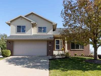 640 Strathmoor Dr, North Liberty, IA, 52317