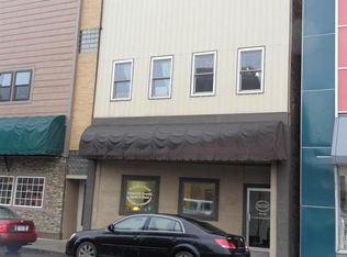 216 Main St, Ishpeming, MI 49849