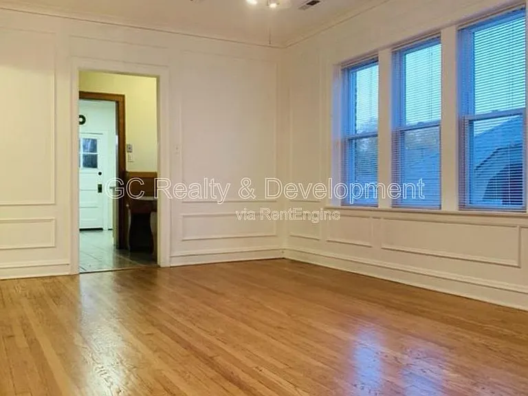 6316 N Rockwell St #2 — Photo 14
