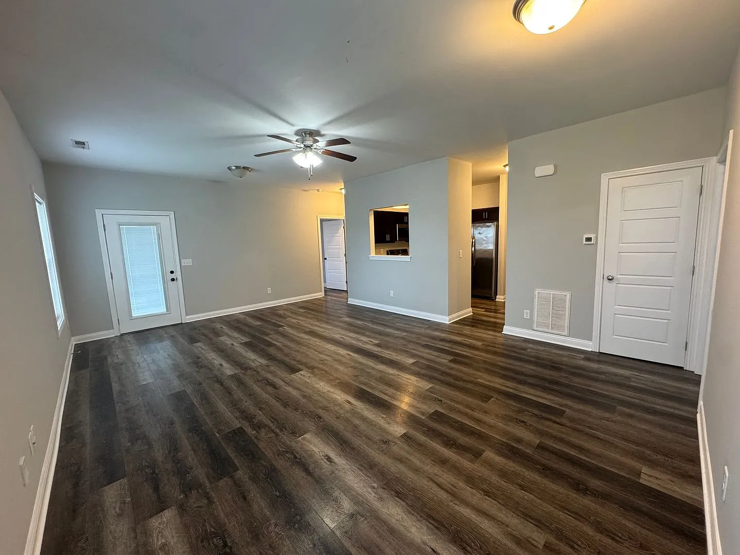 Westen Apartments G & H — Photo 2