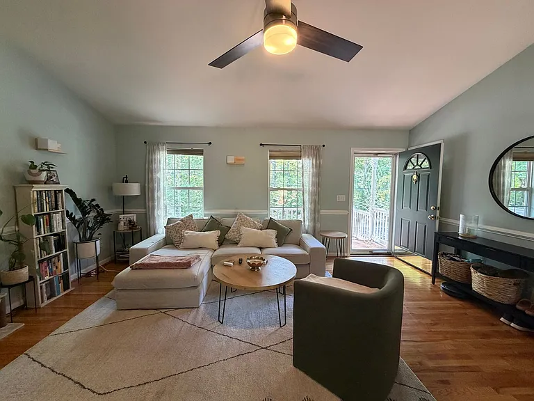 1611 Cherry Ave — Photo 8
