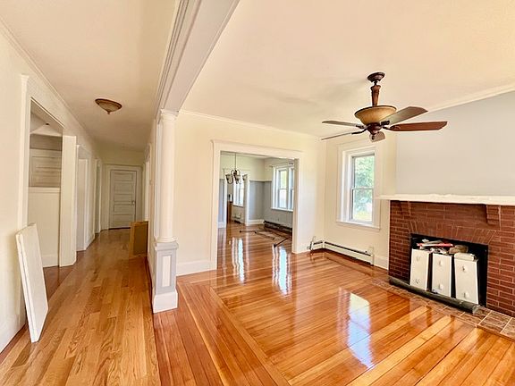 4th image of 25-27 Florence Ave #1