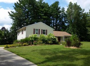 5 Lawrence Dr, Pittsfield, MA 01201