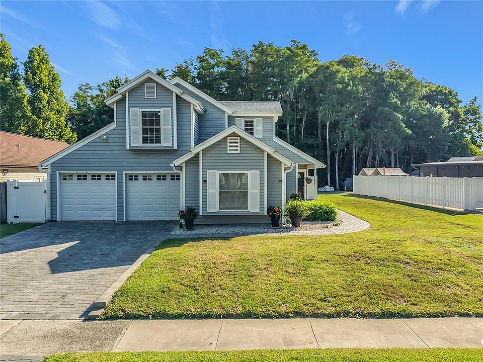 1st image of 9945 Triple Crown Cir