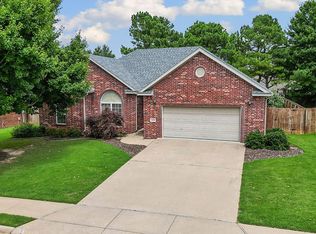 1409 S Breckenridge Loop, Rogers, AR 72756