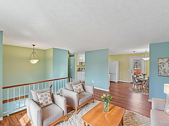3rd image of 4392 Champdale Ln