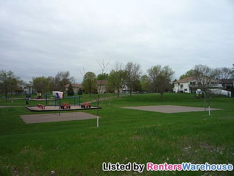 2nd image of 9483 Van Buren St NE