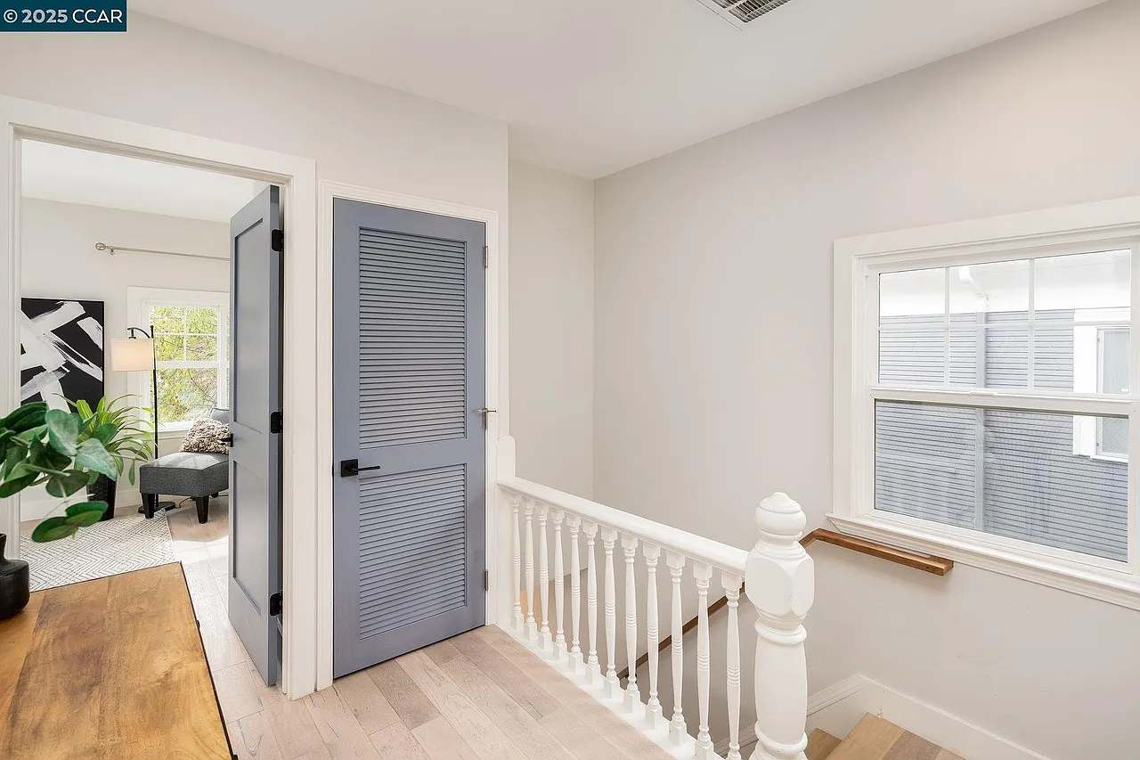 2 bed, 850 sqft, $4,000 — Photo 4