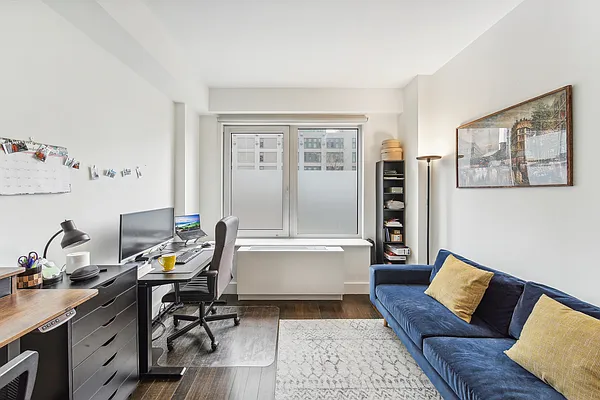 Sold by Modern Spaces | media 10