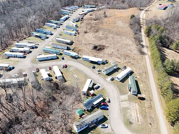 3rd image of 40993 Park Rd