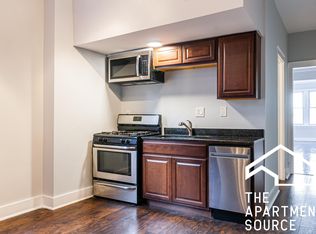 3649 W Montrose Ave #1E, Chicago, IL 60618