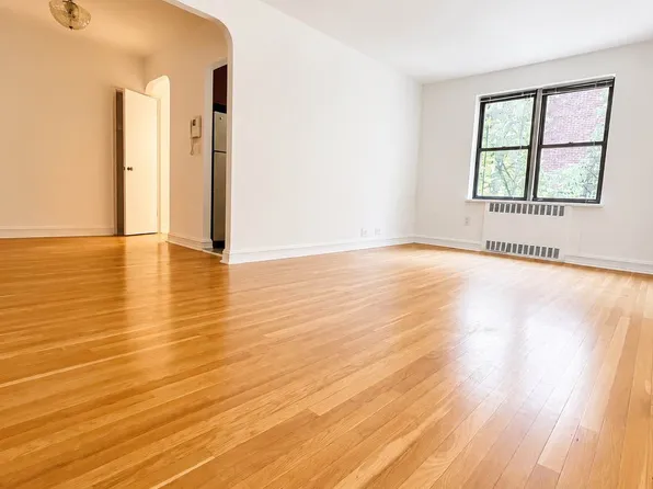 1680 York Avenue image 1 of 4