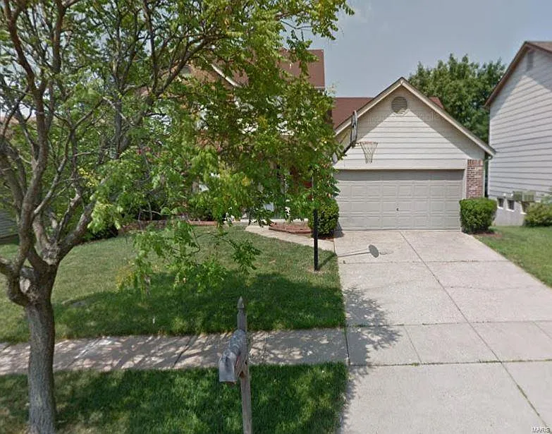 215 Jacob Ln photo 1