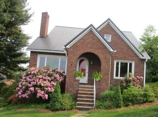 350 McEldowney St, New Martinsville, WV 26155