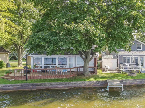 464 Egan Hwy, Brooklyn, MI 49230