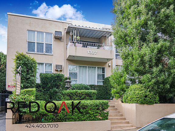 3rd image of 1327 N Laurel Ave APT 5