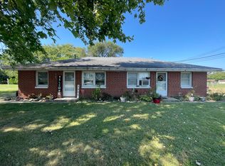 1905 Brownfield Rd, Urbana, IL 61802