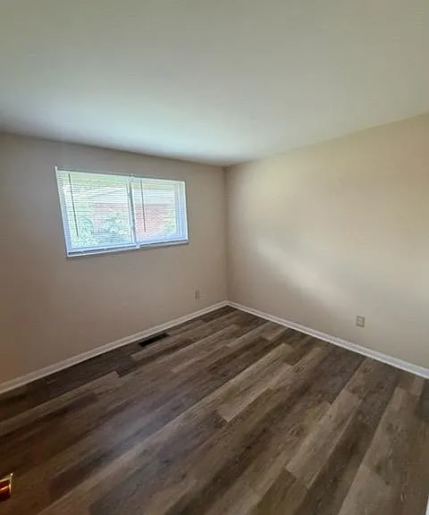 1389 Mapleridge Dr — Photo 12