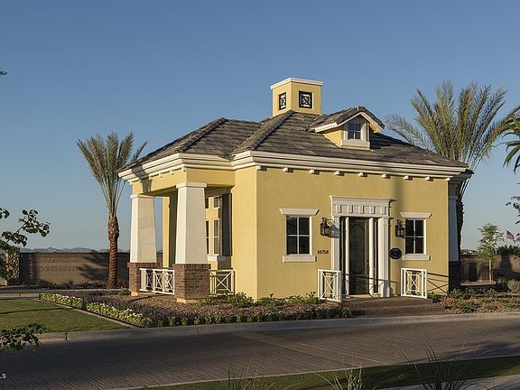 3rd image of 2702 S Chatsworth