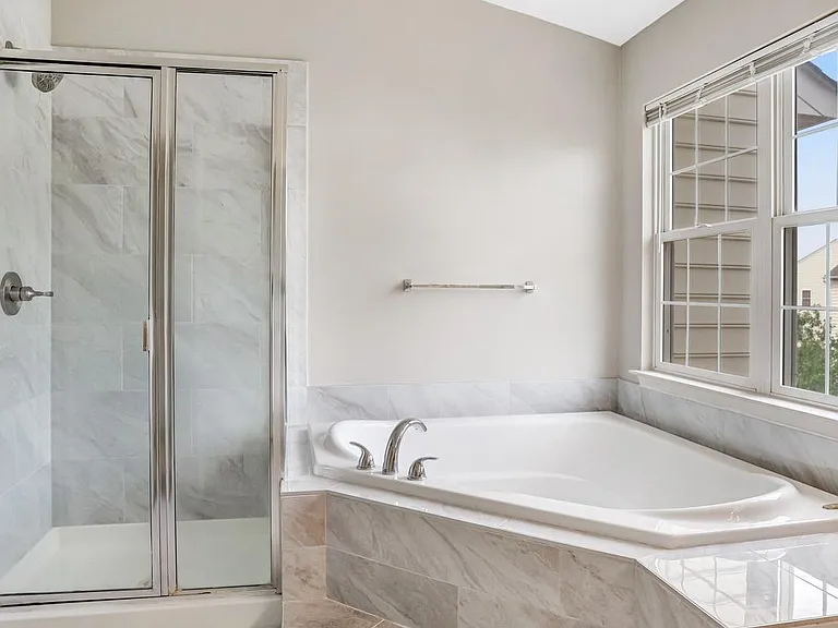 22616 Welborne Manor Sq — Photo 28