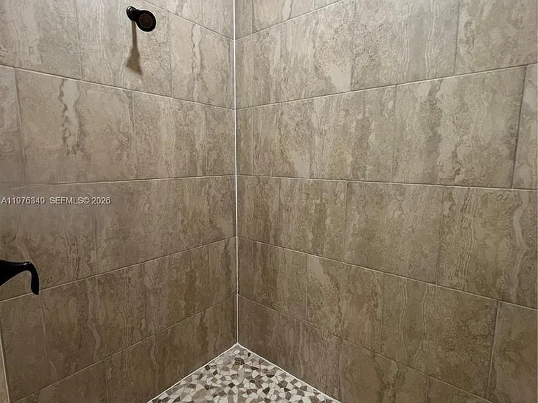 1088 Saturn Ct — Photo 14