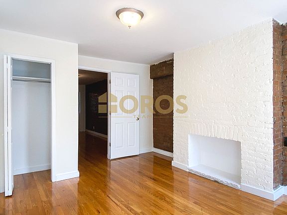 3rd image of 337 E 10th St #E2