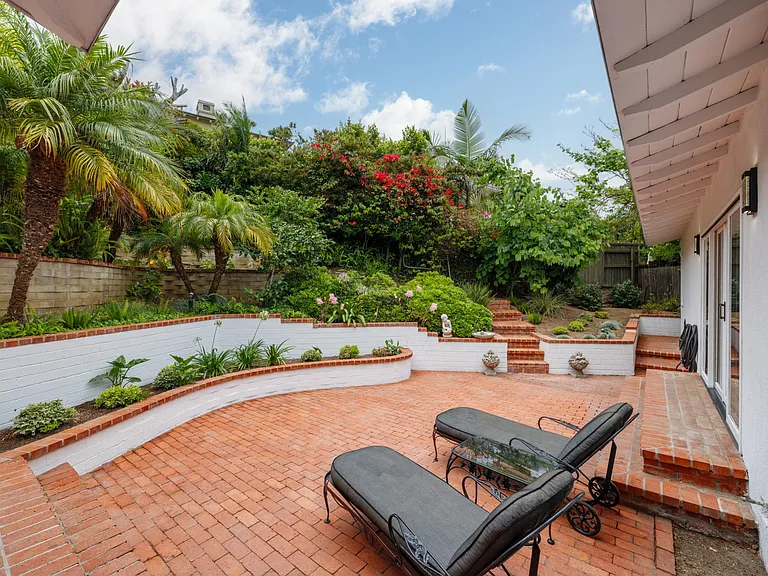 7920 Avenida Alamar — Photo 35