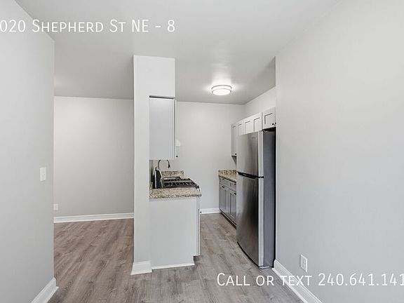 2nd image of 2020 Shepherd St NE #8