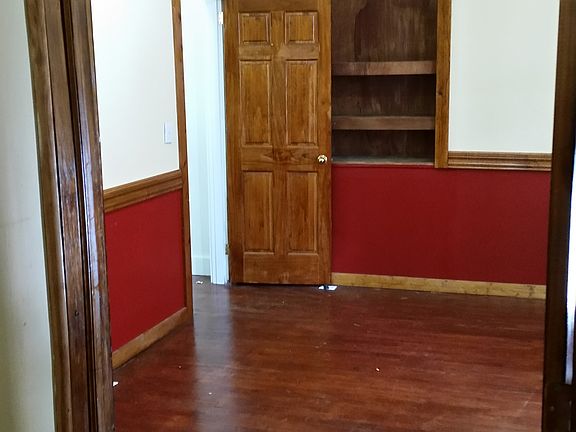 2nd image of 128 S Miami Ave