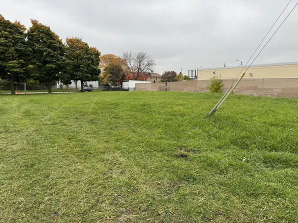 1814-1816 West WALNUT STREET #1820-1822, Milwaukee, WI 53205