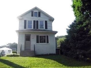 117 Whieldon Ave, Ellwood City, PA 16117