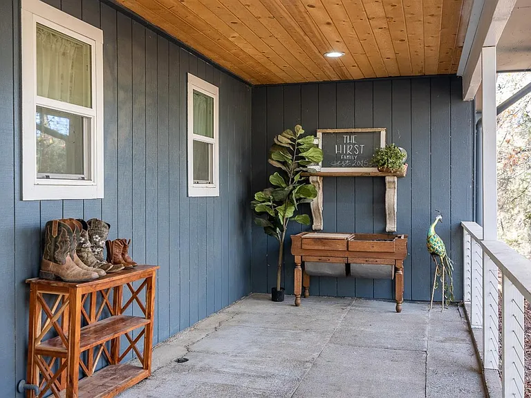 400 Digger Pine Ln — Photo 5