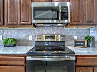 401 E Pearl St, Granbury, TX 76048
