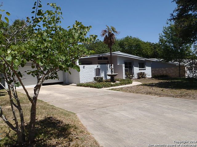 1st image of 121 Rhonda Dr